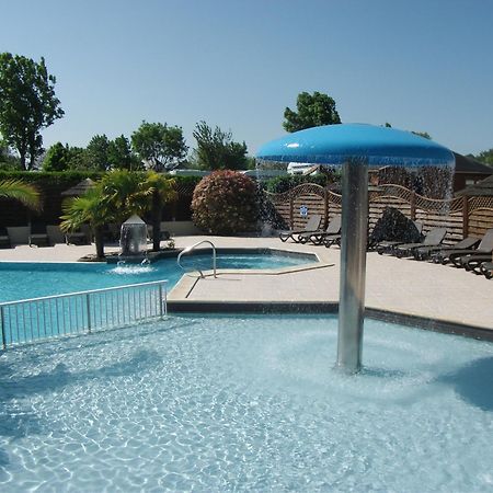 Camping Haliotis Pontorson Exterior foto