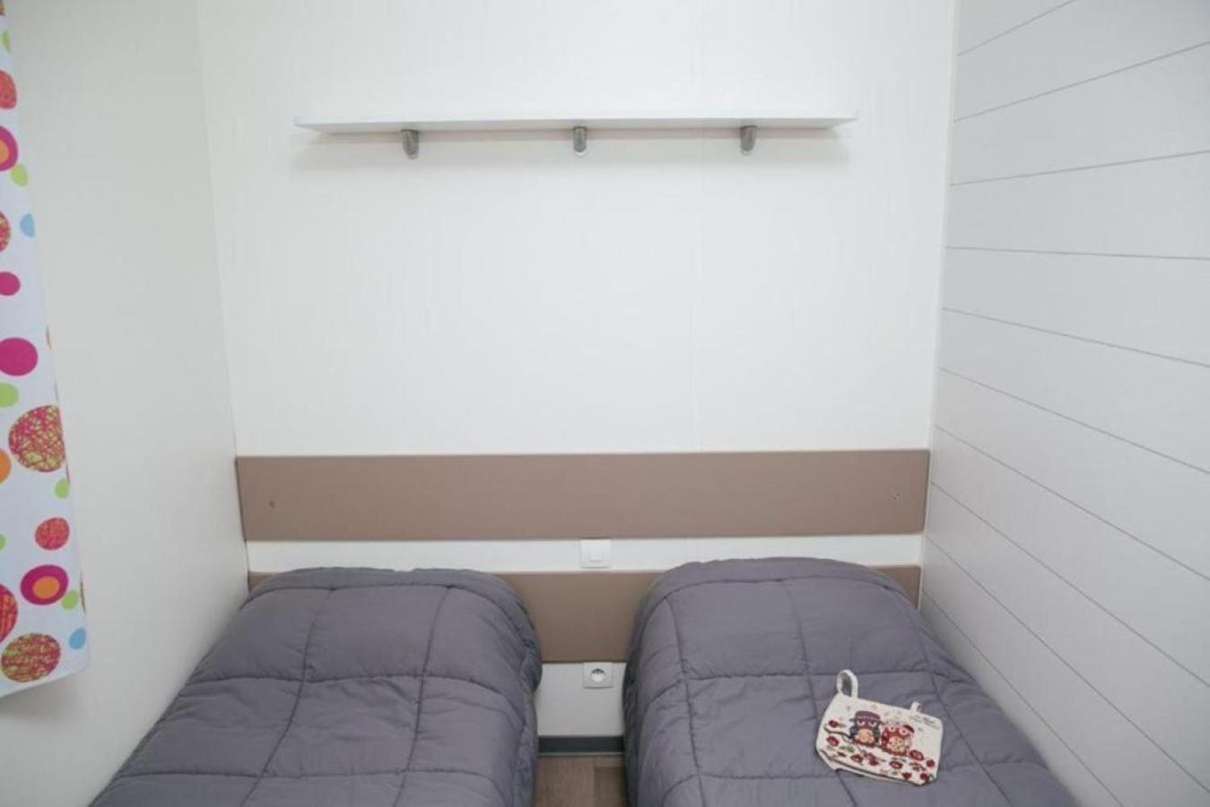 Camping Haliotis Pontorson Cameră foto