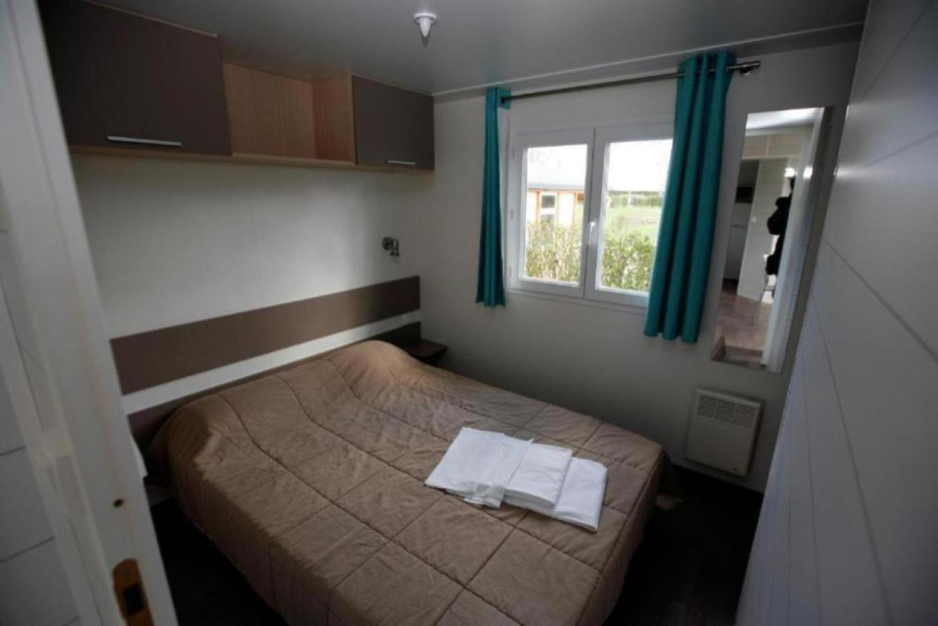 Camping Haliotis Pontorson Cameră foto